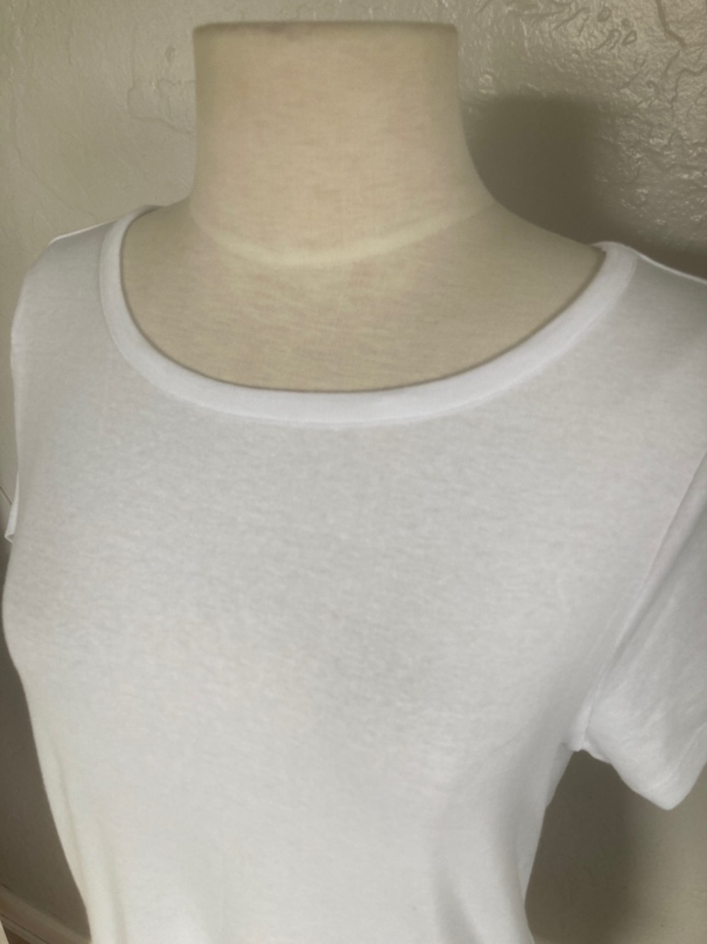 NEW!  Splendid Women's Slub Crew Tee (L) - Picture 3 of 7